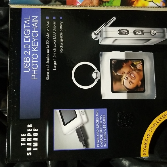 🆕️ Digital Photo Keychain - Picture 4 of 4